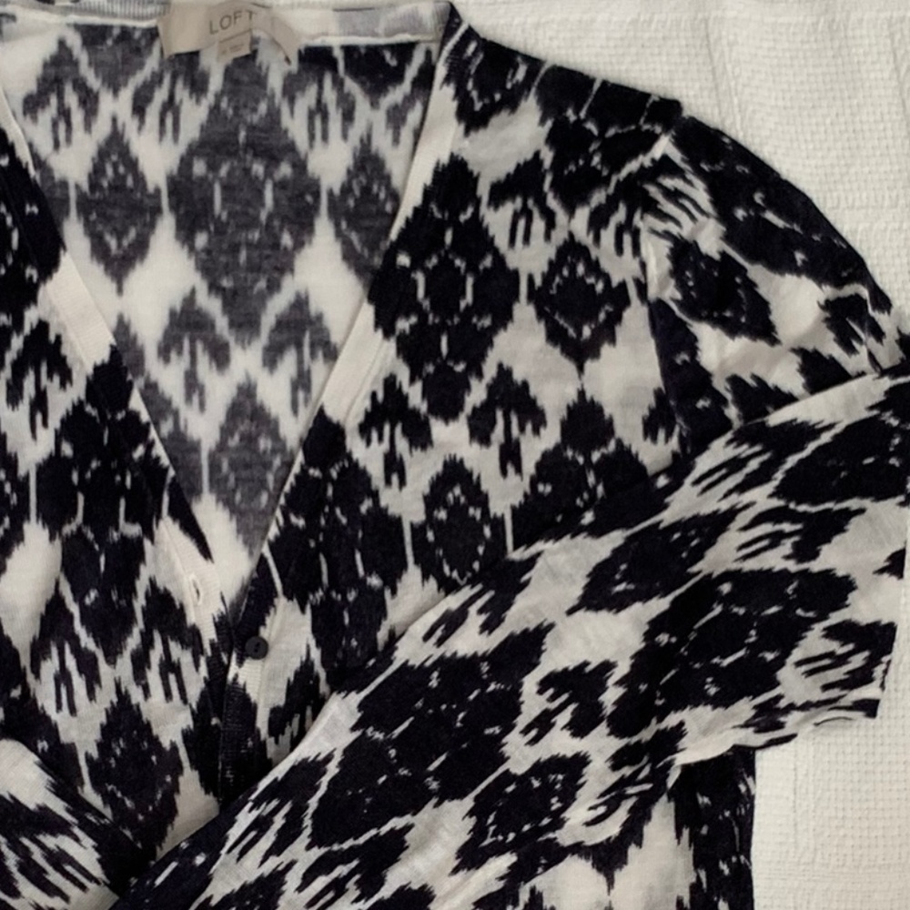 LOFT Navy & Ivory Ikat V-Neck Cardigan